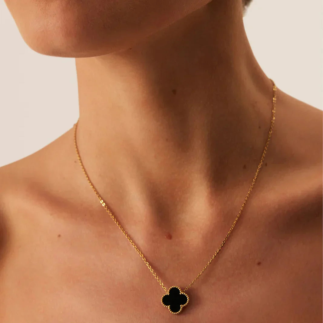 Clover Necklace Gold | Black